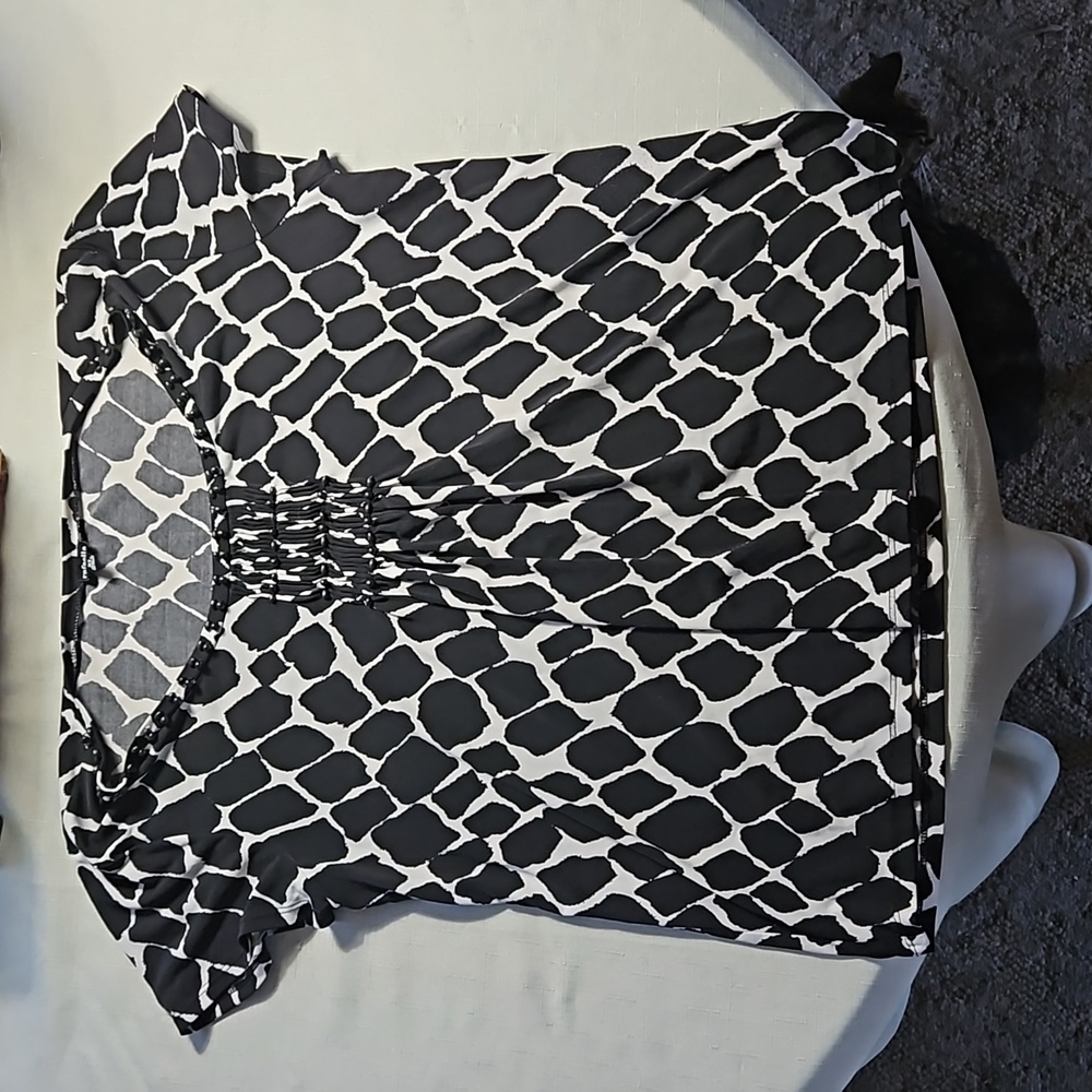 Rafaella XL black and white blouse